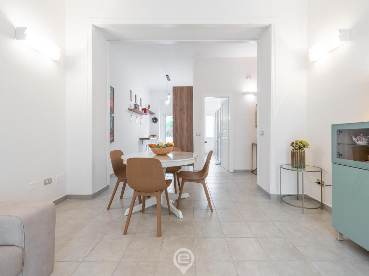 White Gold Apartment Cagliari Exteriör bild