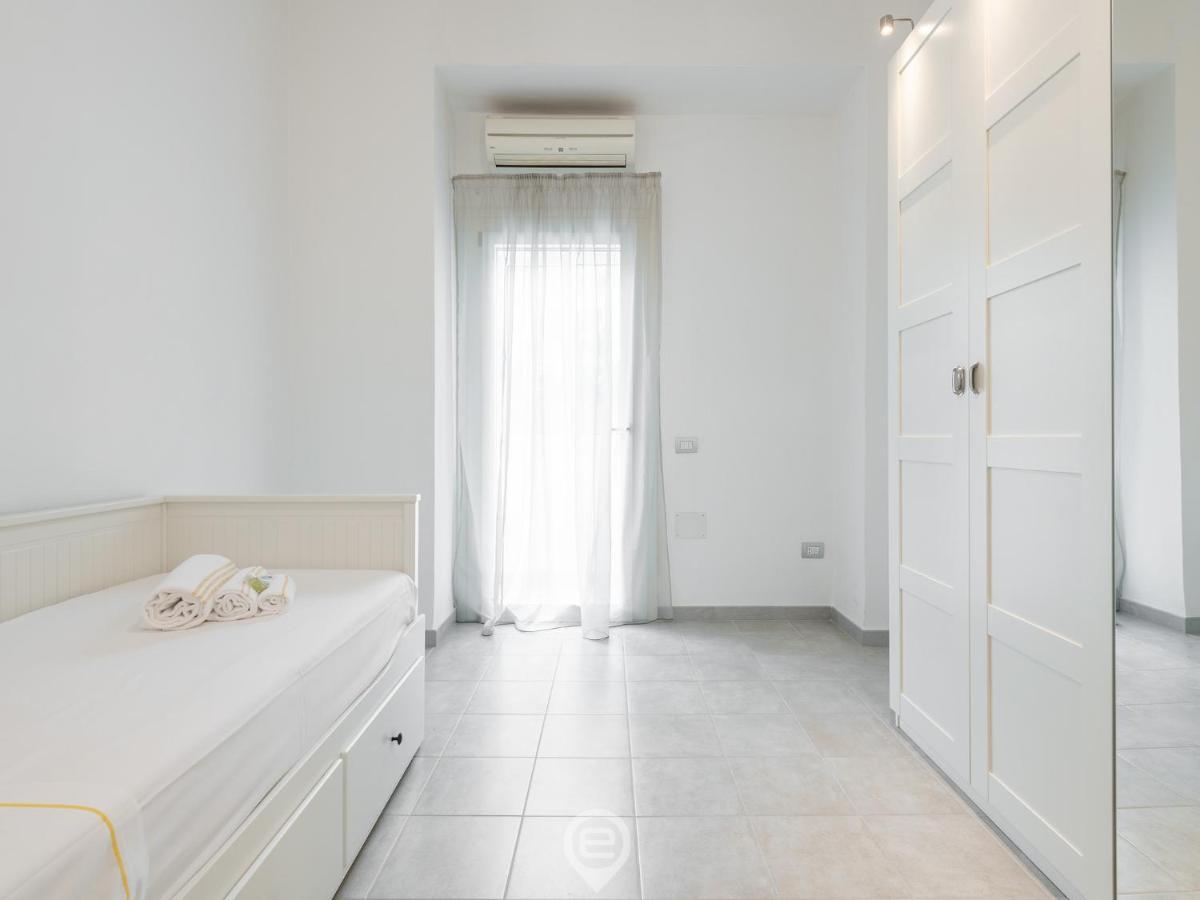 White Gold Apartment Cagliari Exteriör bild